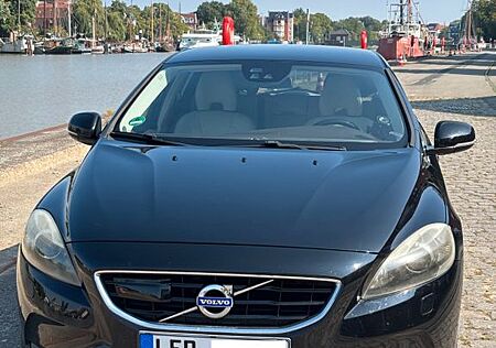 Volvo V40 D2 Powershift Momentum Momentum