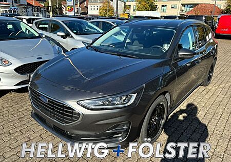 Ford Focus TITANIUM EDITION NAVI / KAMERA / PDC / FAH
