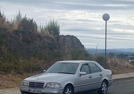 Mercedes-Benz C 180 ELEGANCE