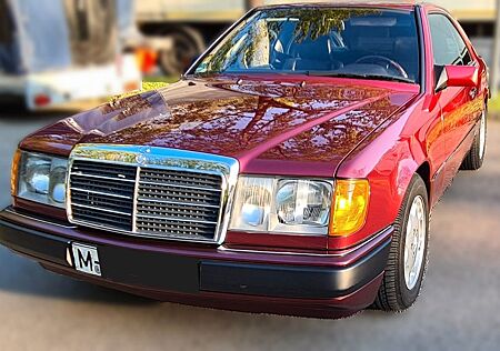 Mercedes-Benz CE 300