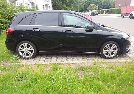 Mercedes-Benz B 180 B 180Edition Style ,Facelift! Automatik! Klima