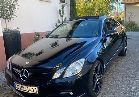 Mercedes-Benz E 350 Coupé CDI BlueEFFICIENCY ELEGANC...