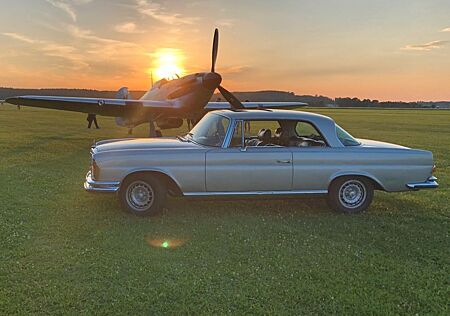 Mercedes-Benz 280 SE 3.5 Coupe