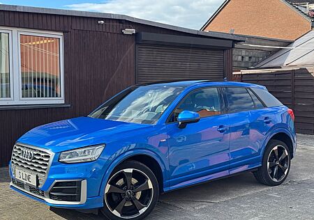 Audi Q2 quattro sport S-line Aut. NAVI PANO RKAM