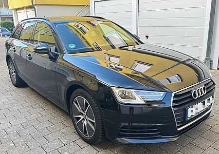 Audi A4 2.0 TDI ultra S tronic Avant -Navi Xenon Klim