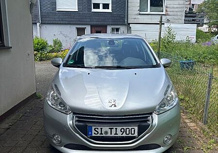Peugeot 208 1.6 Allure 120 VTi Allure