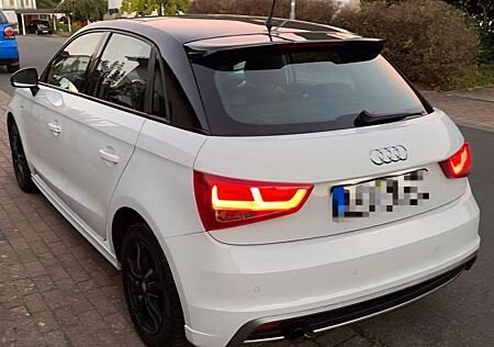 Audi A1 1.2 TFSI S line Sportback S line