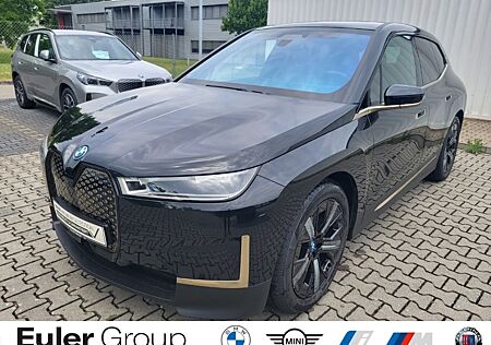 BMW iX xDrive 40 HUD AHK Pano Leder H&K 360 Kamera