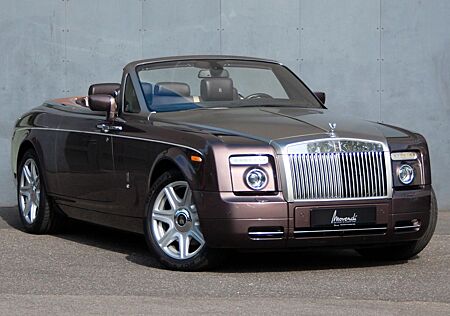 Rolls-Royce Phantom DHC, Ausstellung Fhz-Paris 2008 RR Stand