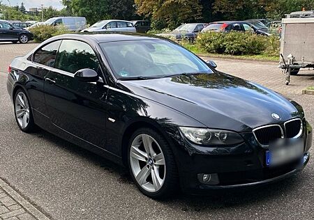 BMW 320i Coupé -