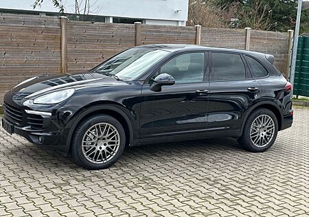 Porsche Cayenne S Diesel LUFTFEDERUNG LEDER KAMERA