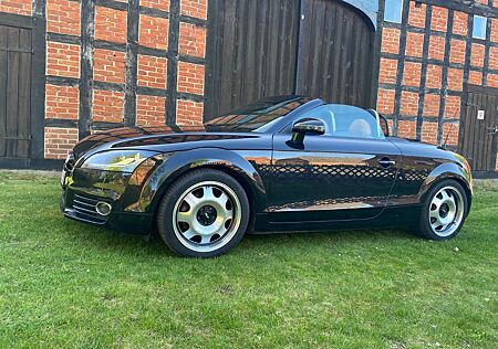 Audi TT Roadster 2.0 TDI quattro -