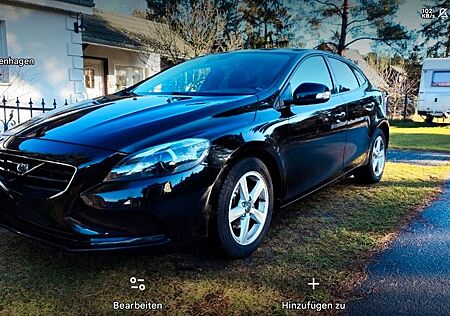 Volvo V40 D2 -