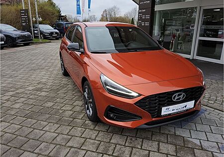 Hyundai i30 gebraucht kaufen Hyundai i30 Advantage Mj25 7-DCT 1.5 T-GDi +48V Plus-Pak