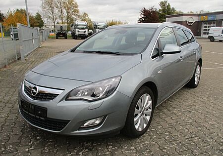 Opel Astra J Sports Tourer, Inno.,Xenon,Klimaaut.,AHK