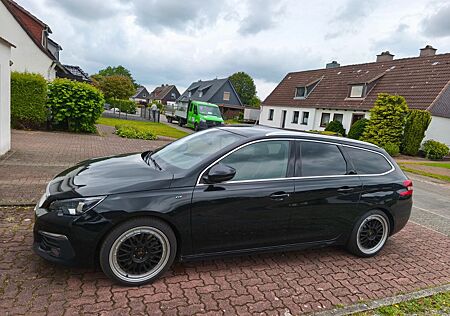 Peugeot 308 BlueHDi 180 EAT8 GT SW GT