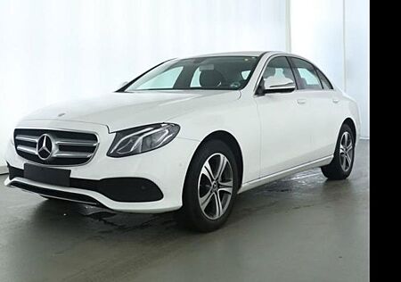 Mercedes-Benz E 200 Autom.