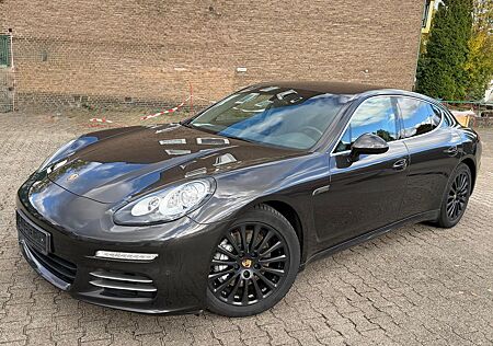 Porsche Panamera 4 S Bose