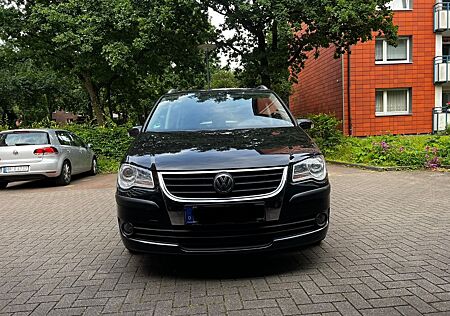 VW Touran Volkswagen 1.4 TSI 125 kW DSG Highline TÜV.N B.lesen