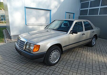 Mercedes-Benz 300 300E, 4-matic, W124