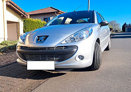 Peugeot 206 +