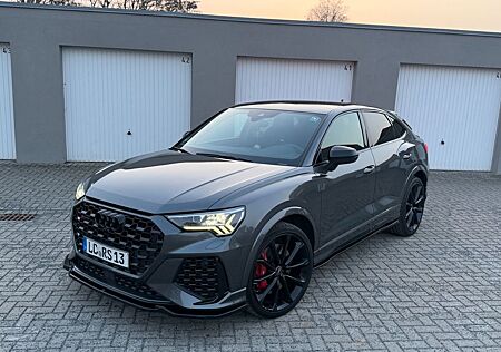 Audi RS Q3 RSQ3 2.5 TFSI S tronic quattro -