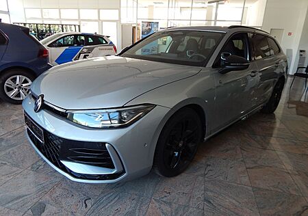 VW Passat Variant Volkswagen 2.0 TDI 150 PS R-line, Blackstyle