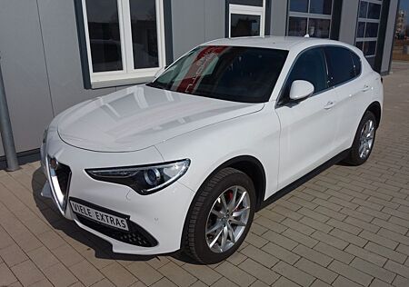Alfa Romeo Stelvio Super Q4 2,2 JTDM Allrad/Navi/Leder/Pdc