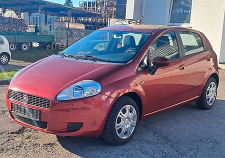 Fiat Grande Punto 1.4 8V Dynamic Klimaautomatik