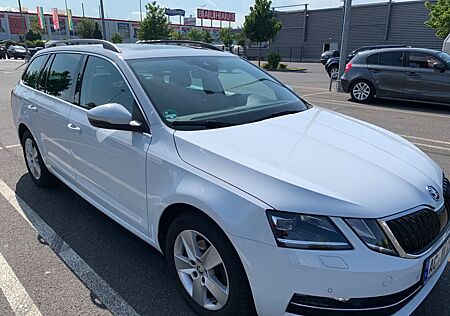 Skoda Octavia 1.6 TDI SCR DSG Style Combi Style