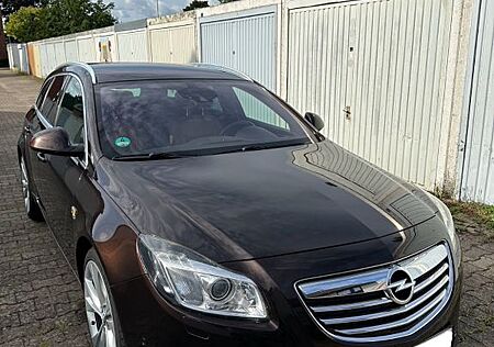 Opel Insignia ST 2.0 CDTI*OPC-LINE*NappaLeder/AHK/LED