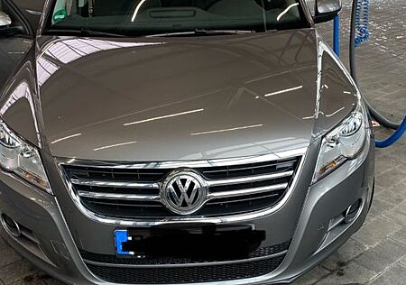 VW Tiguan Volkswagen 2.0 TDI BlueMotion Technology Team Te...