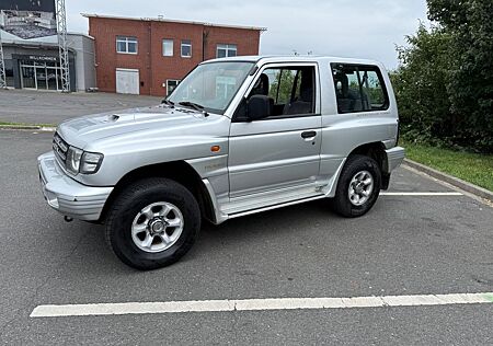 Mitsubishi Pajero 2,5 TD Tüv Neu Klima