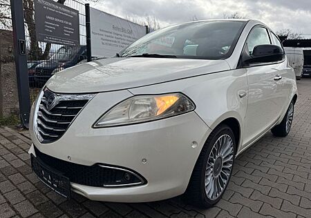 Lancia Ypsilon 0.9l S&S KLIMA PDC ***GEBRAUCHSSPUREN***