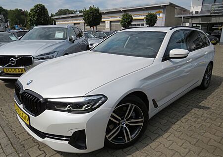 BMW 520d touring Sport Line *1.HAND*LEDER*HUD*KAMERA