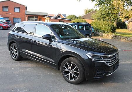 VW Touareg Volkswagen R-Line 4Motion