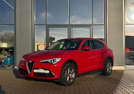 Alfa Romeo Stelvio 2.0 Turbo 16V Super Q4 Xenon+AHK+SHZ+LHZ