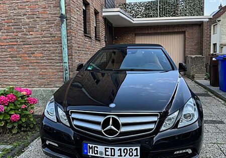 Mercedes-Benz E 250 Cabriolet CDI BlueEFF. AVANTGARD...