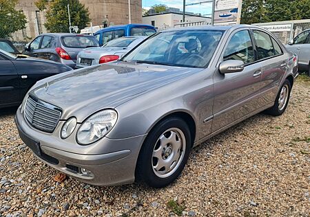 Mercedes-Benz E 200 E200 CDI Euro4 6gang Ahk Tüv01.27