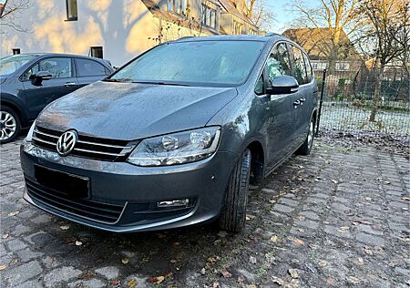 VW Sharan Volkswagen 2.0 TDI BlueMotion Technology Highlin...