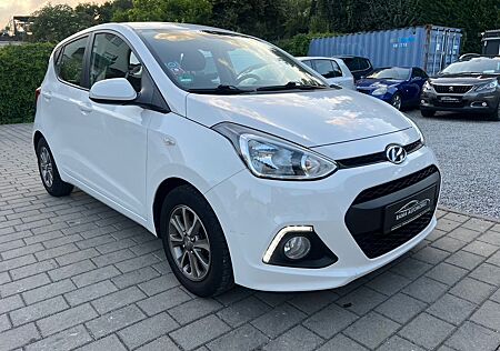 Hyundai i10 FIFA World Cup Edition 1.2 KLIMA SHZ TEMPO