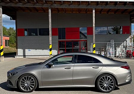 Mercedes-Benz CLA 200 4MATIC DCT -