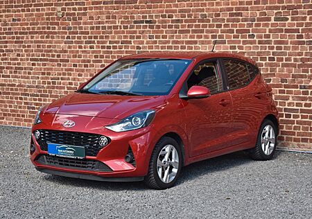 Hyundai i10 CARPLAY KLIMA PDC TEMPOMAT SPURHALTE SHZ