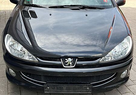 Peugeot 206 CC Filou (109 PS)