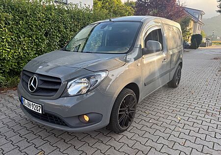 Mercedes-Benz Citan Diesel, Anhängerkupplung, TÜV 06/27