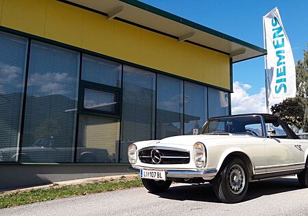 Mercedes-Benz 230