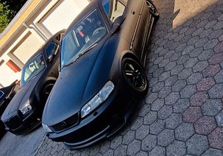 Opel Vectra 2.0i CDX 16V CDX