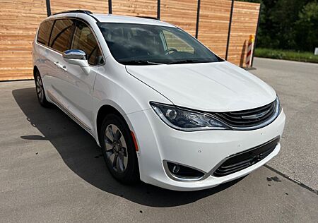 Chrysler Pacifica Hybrid Limited