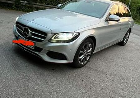 Mercedes-Benz C 220 d 4MATIC T AVANTGARDE Autom. AVANTGARDE