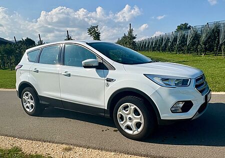 Ford Kuga 1,5 EcoBoost 4x2 88kW COOL & CONNECT CO...